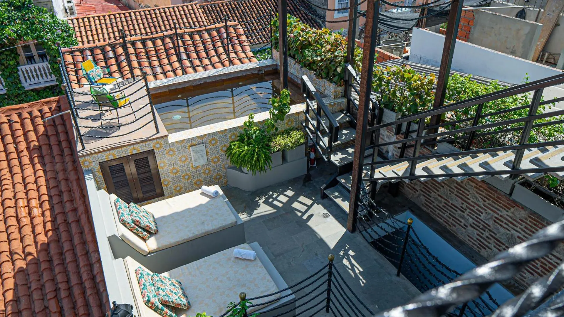 Hotel Monaguillo De Getsemani contacts
